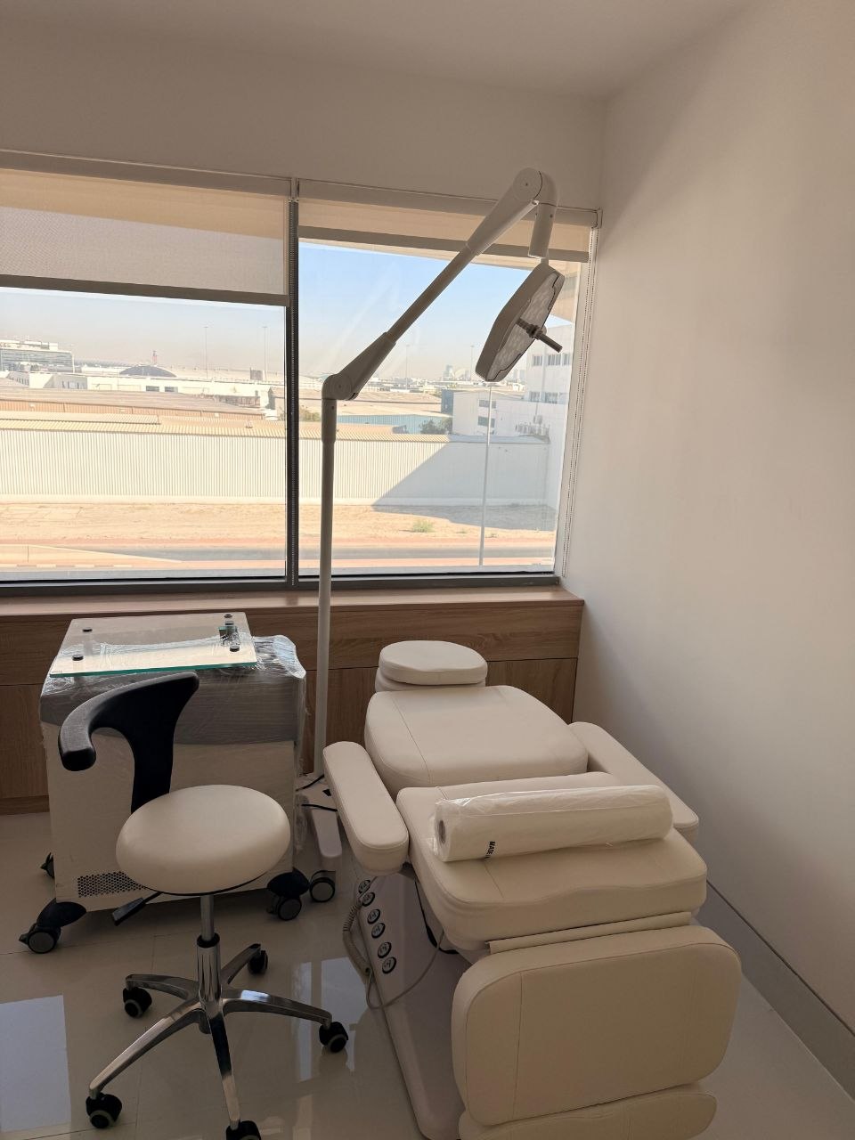 Mashreq Abu Hail Poly Clinic 2