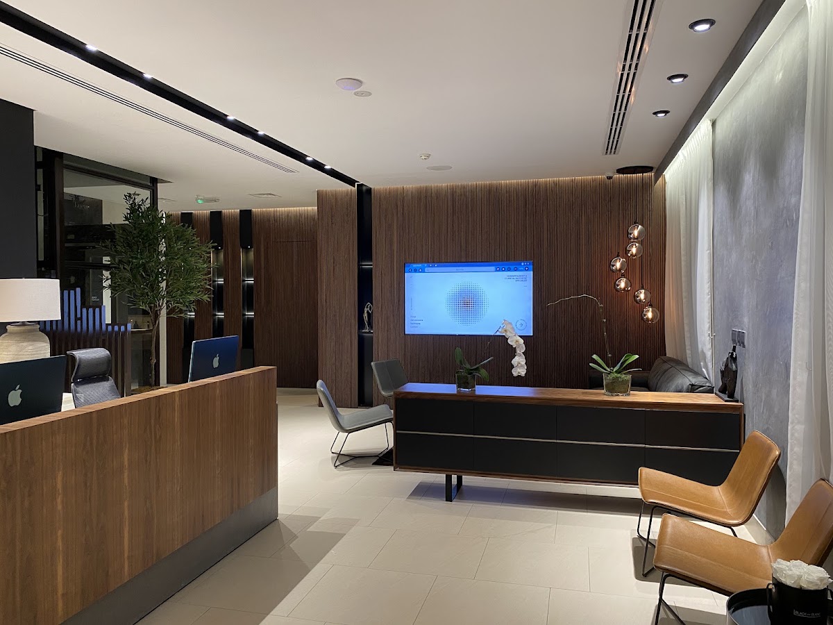 Lueur Aesthetic Clinic 4