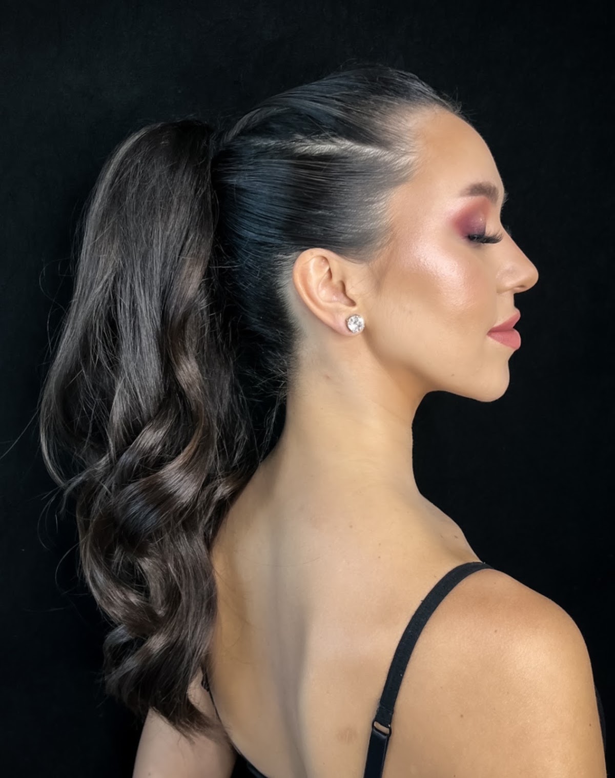Anna Lopez Photo | Makeup | Hair style