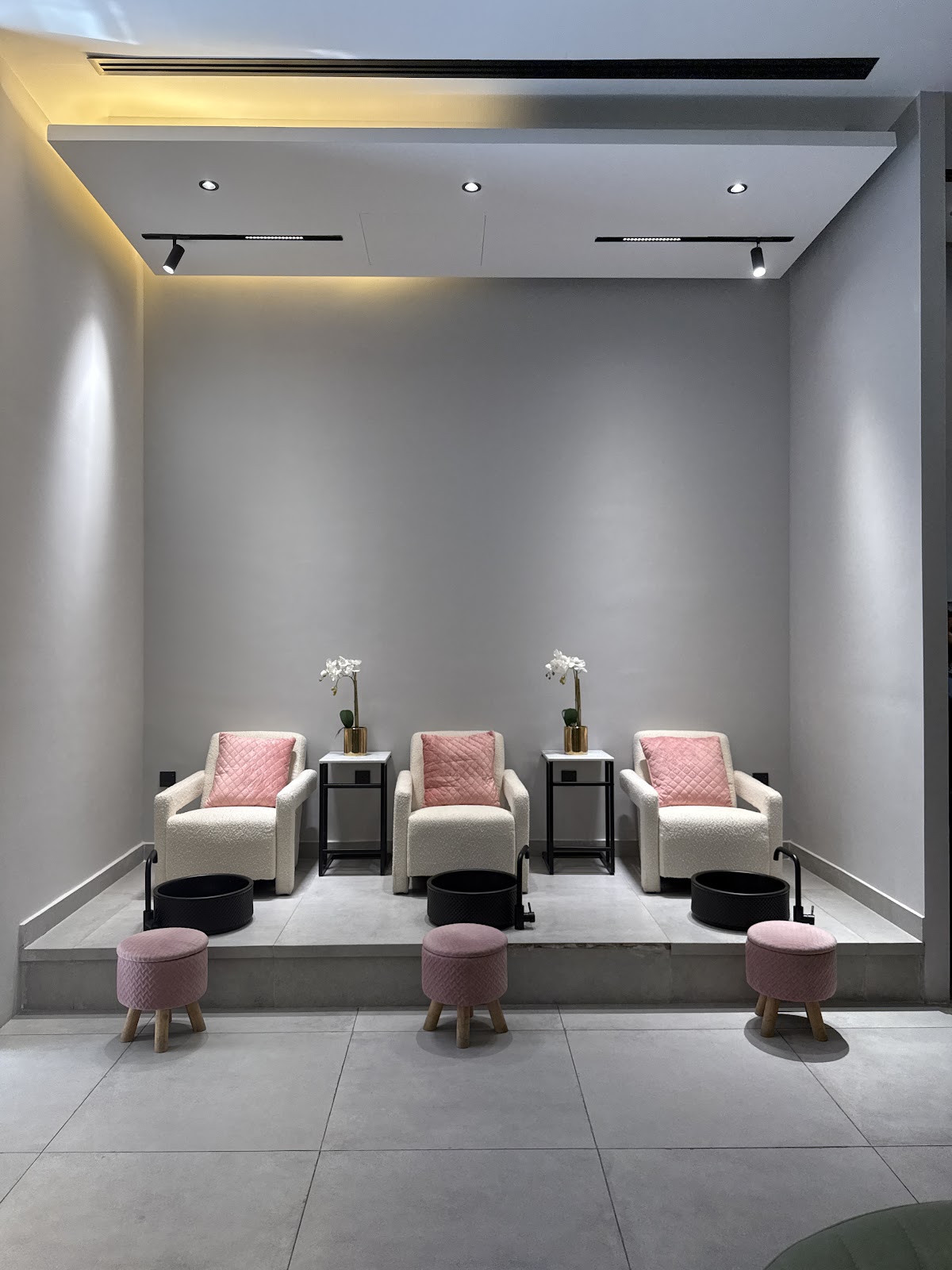Sameera Beauty Salon Dubai Official