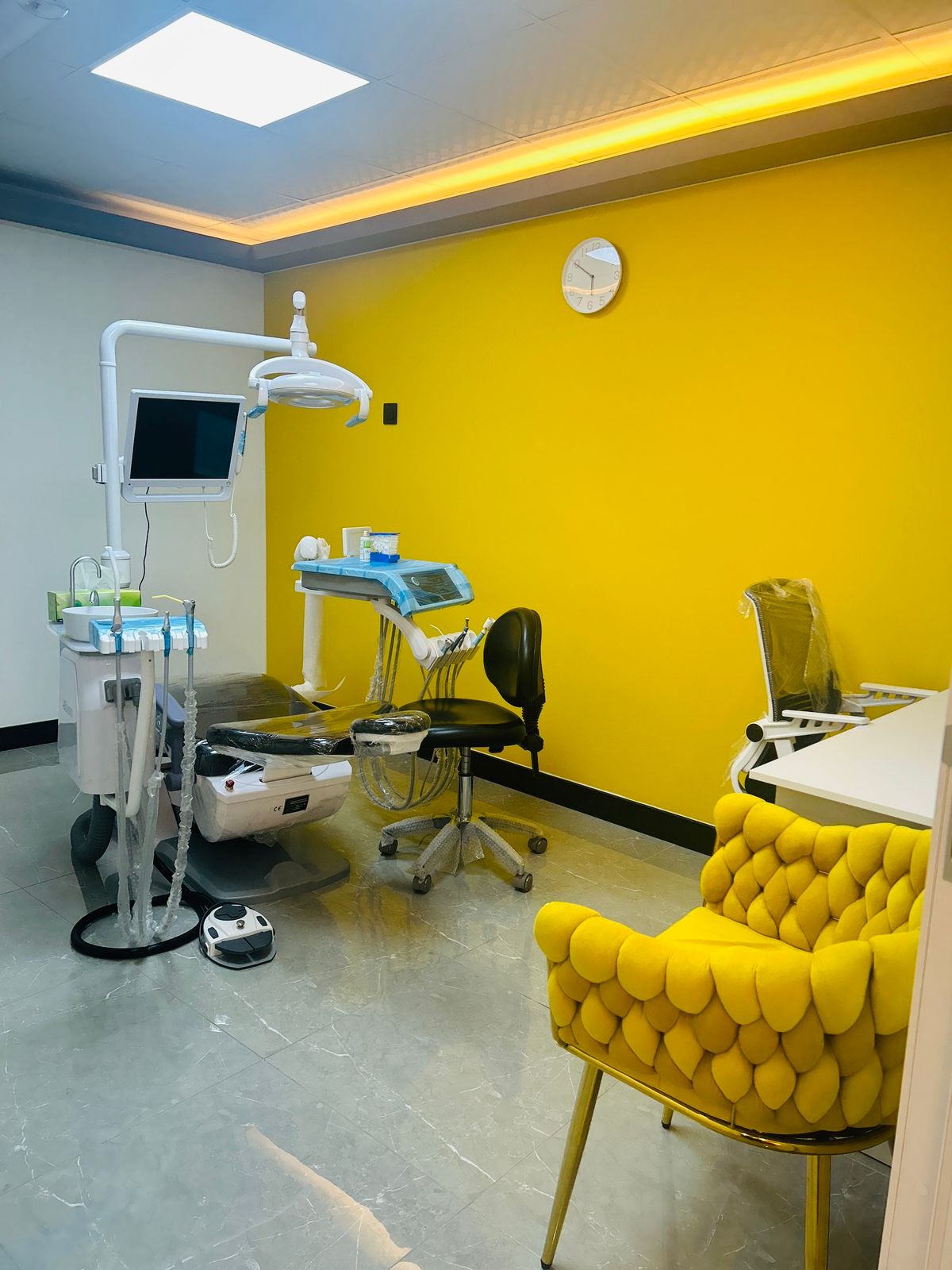 SKIN AND SMILE DENTAL CLINIC AL DANA BRANCH 3