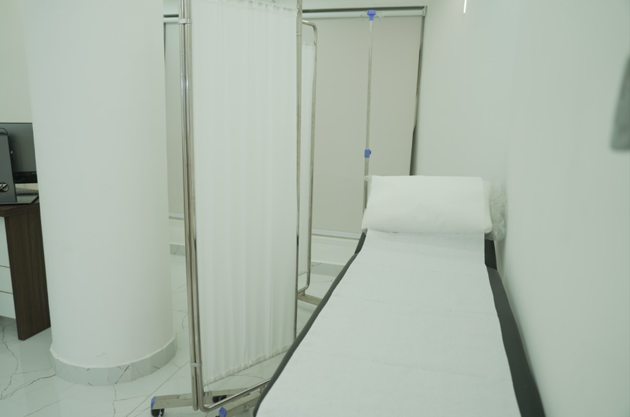 Cure Point Poly Clinic 4