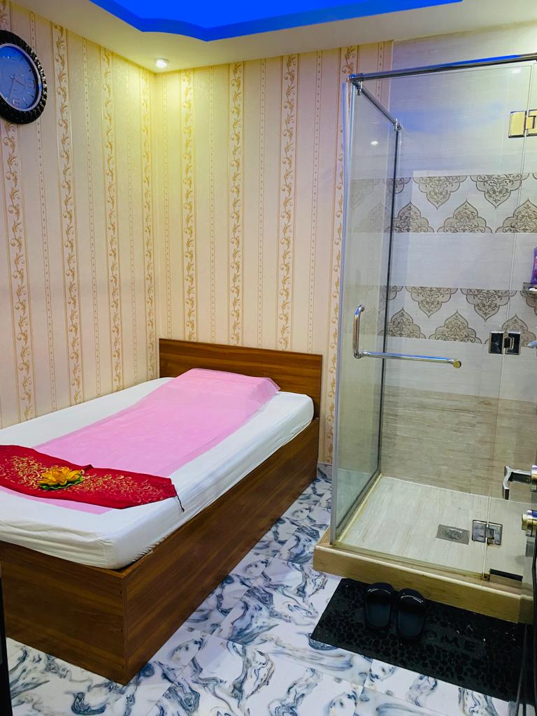 SHINING STAR SPA 3