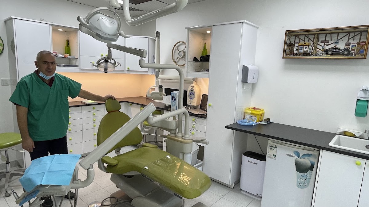 Dr. Hamdy Al Banna (German Dental Center) 4