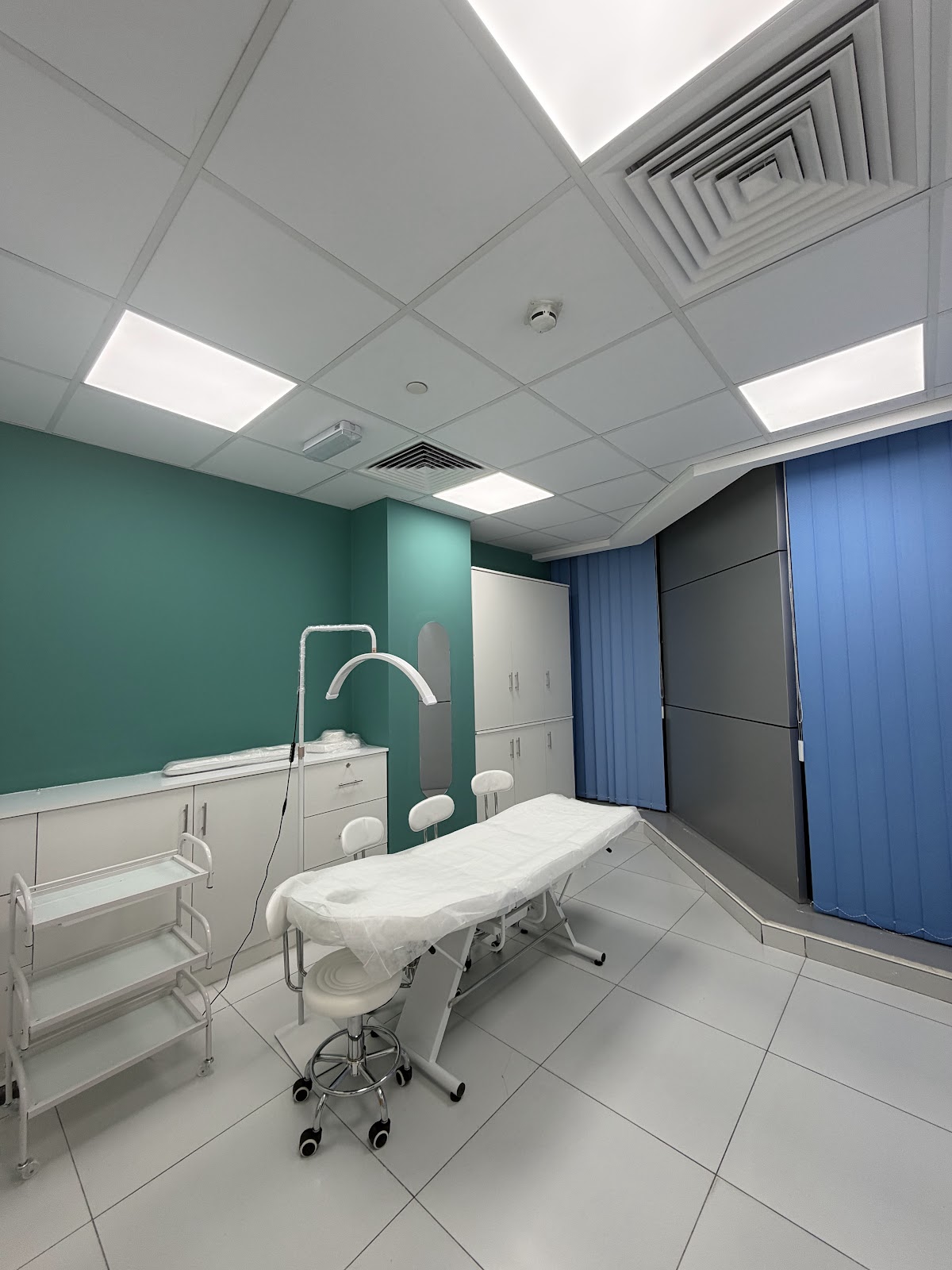 Aurora Clinic 2