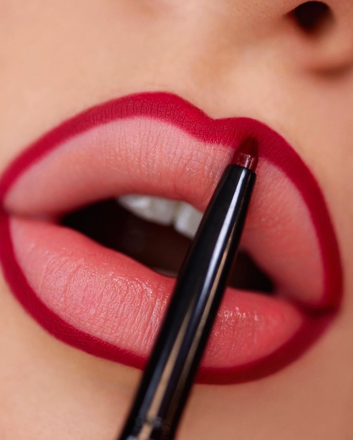 Dubai Makeup Course - MOUTASEM ACADEMY