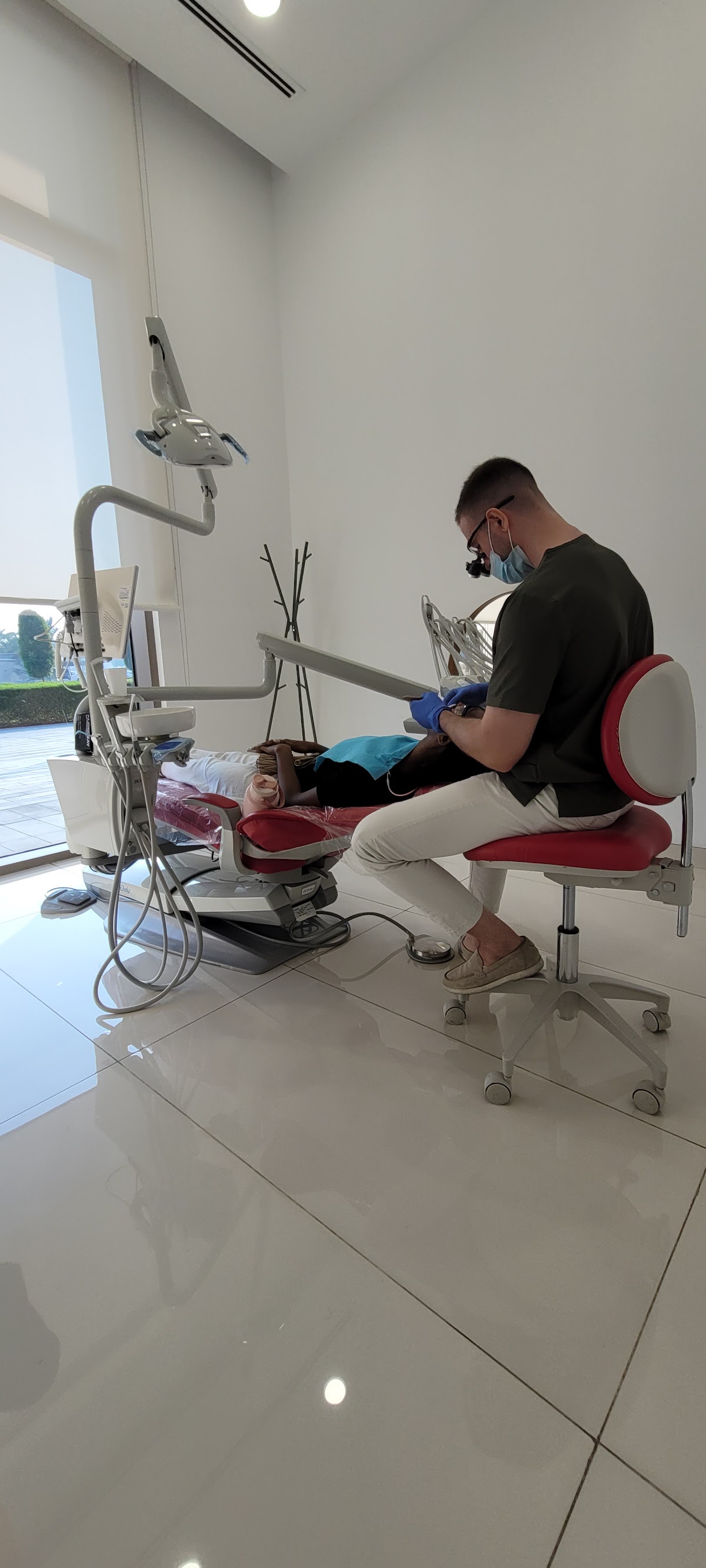 Dr. Firas | Composite Bonding - Dubai 5